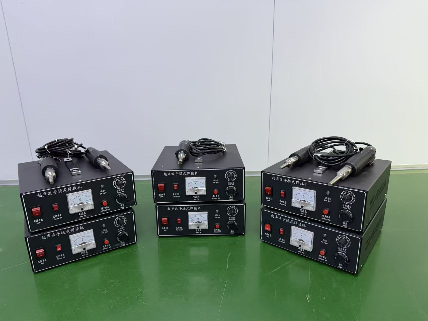 28kHz Handheld Ultrasonic Welding Machine