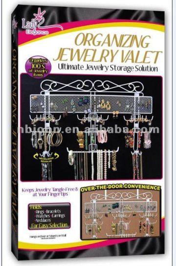 organizing jelwelry valet