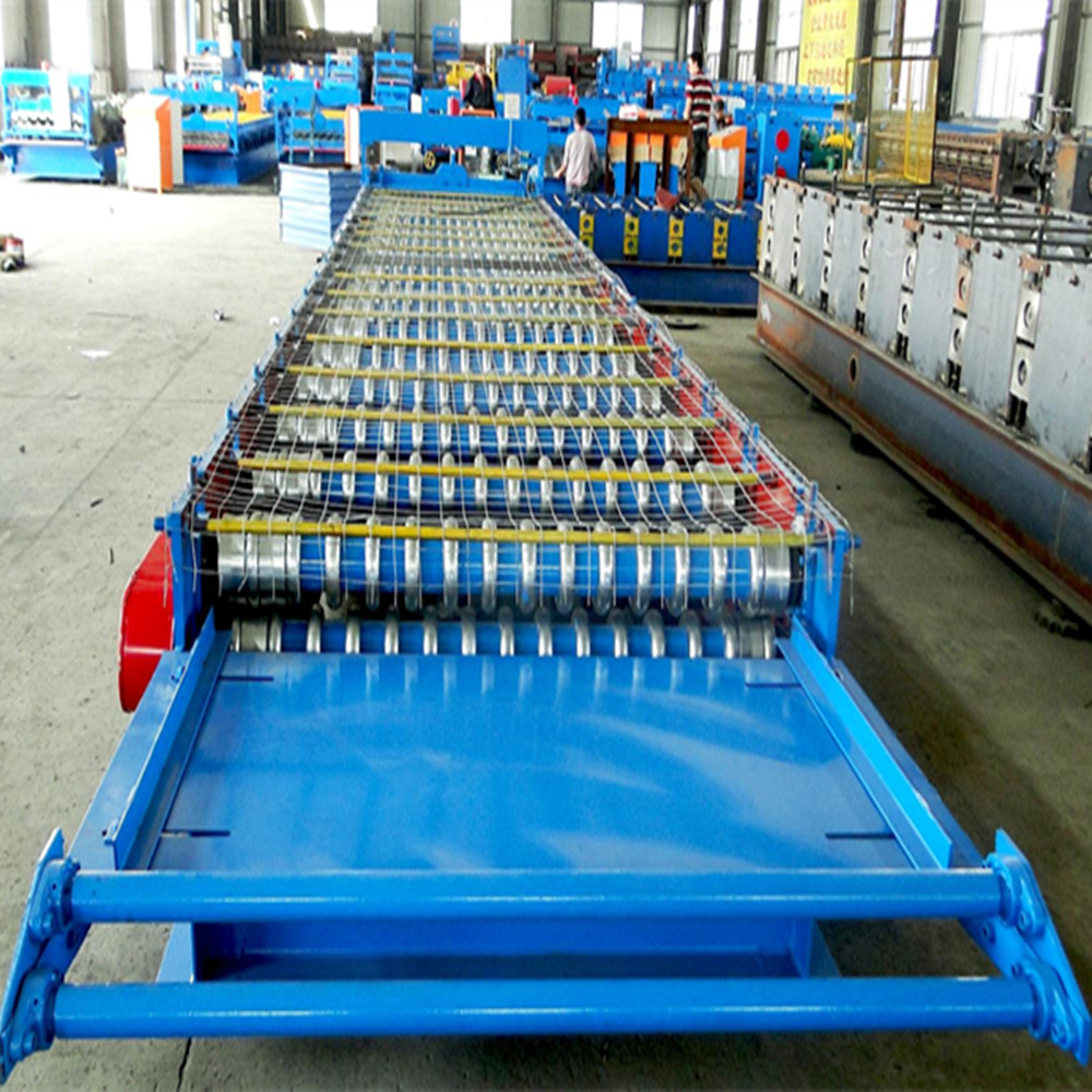 Corrugated iron sheet making machine