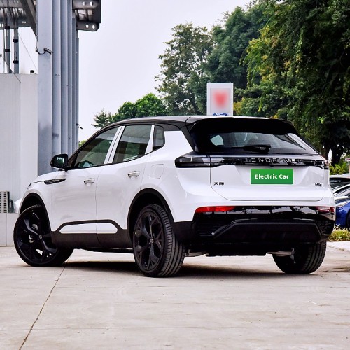 Enhanced compact car Enovate ME5