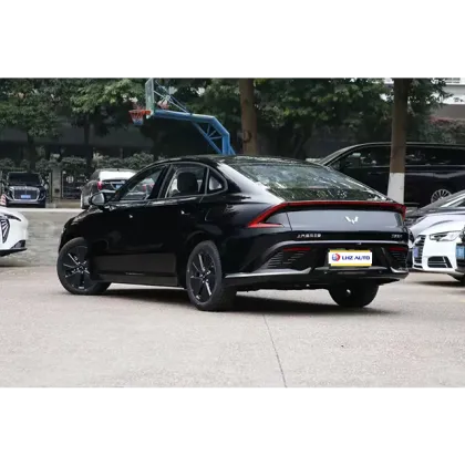 Wuling Motors Unveils Wuling Starlight Hybrid Sedan in 2024