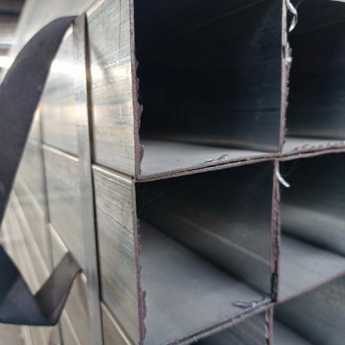 Verzinktes Vierkantrohr 98*98*1,2 mm