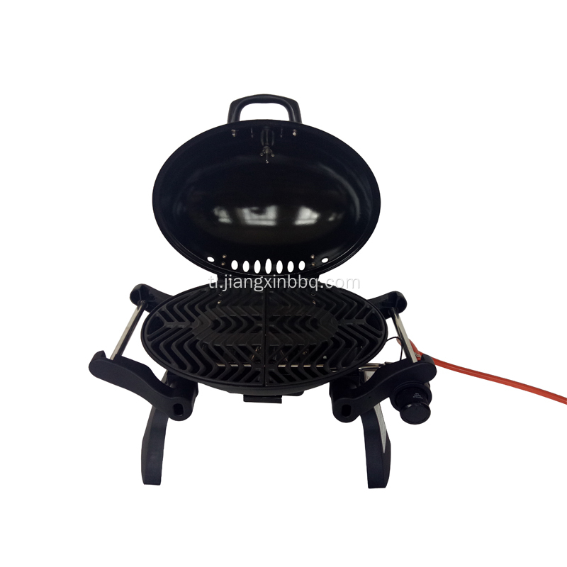 Portable gas grill na may cast iron grid