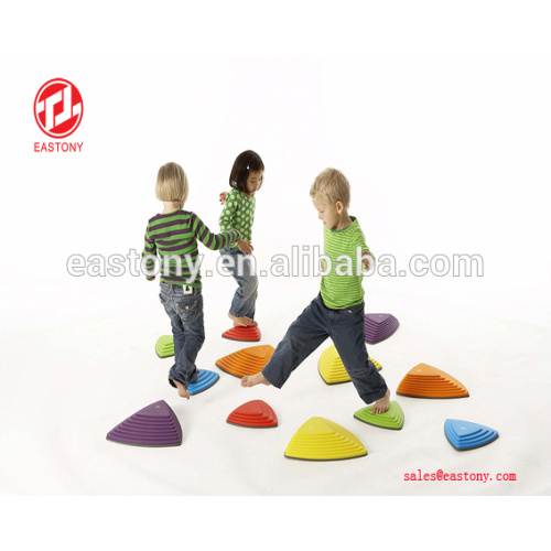 Diferentes colores de los niños Balance Stepping Stones