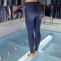 Jeans premium de mujeres al por mayor