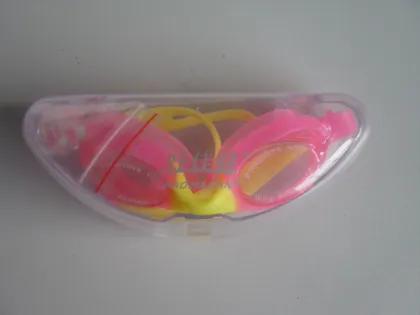 swimming goggles