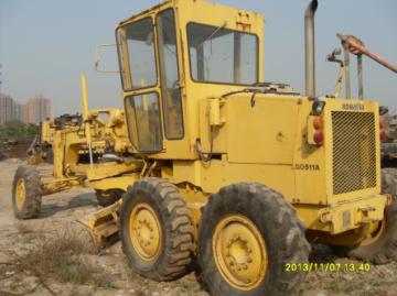 Used KOMATSU GD511A Grader