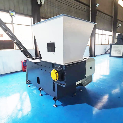 China PE Lumps Single Shaft Shredder Factory