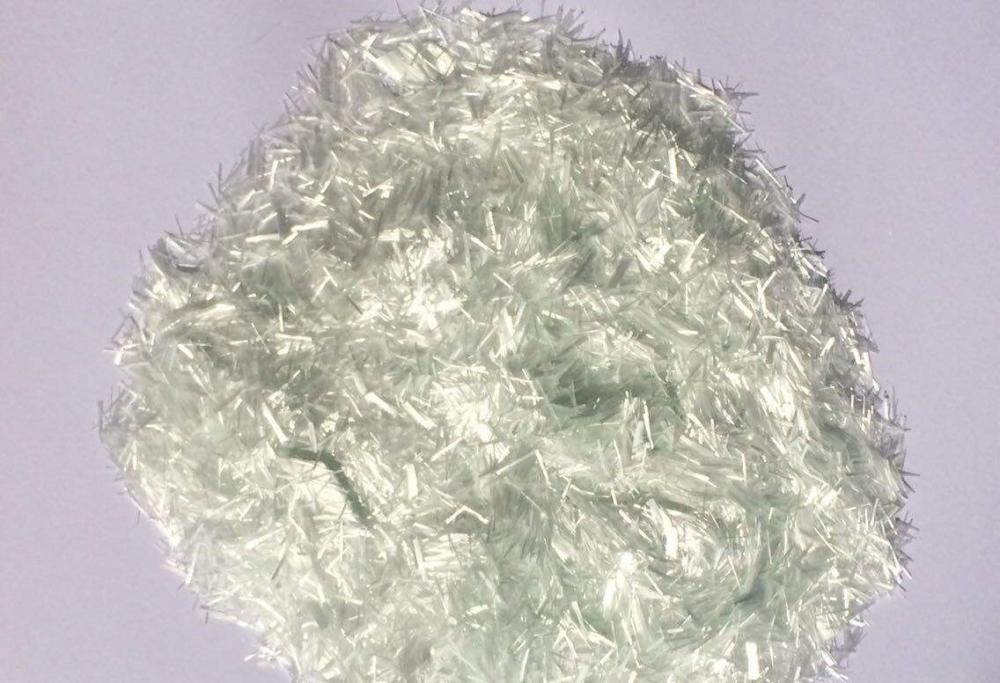 Alkali -resistente glasvezel gehakte streng