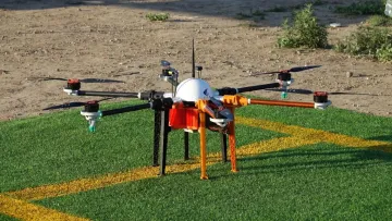 Tta M6e Edu High Efficient 10L Payload Waterproof Agriculture Drone Sprayer