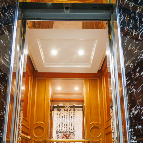 مصعد ركاب الخشب والمرآة للمعاقين