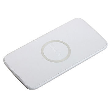 Qi Standard Product Wireless Charger with Three Coil Structures, Micro USB Input