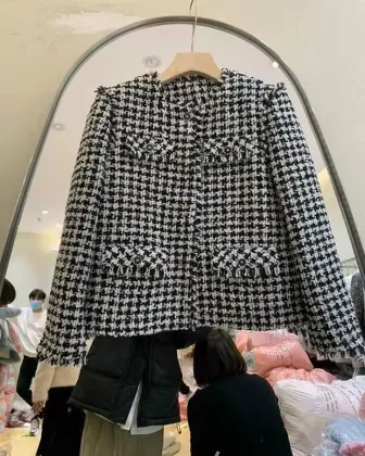 Xiao Xiang Feng coat woman