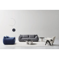 Marmurowa sofa boczna w salonie