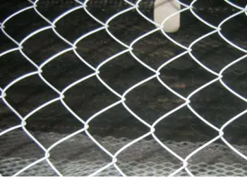 chain link fence