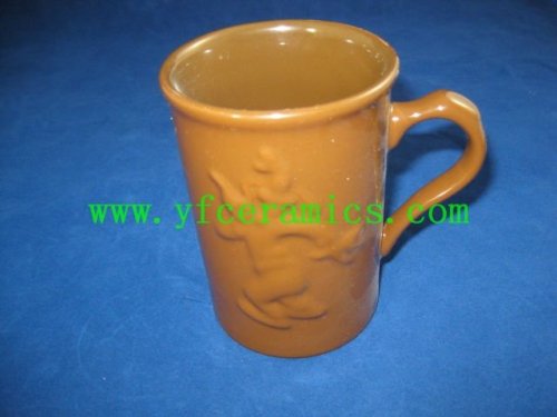 YF18452 customised emboss ceramic mug factory in china