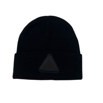 Schwarz Unisex Acrylmanschuffelebejanie mit benutzerdefiniertem Logo Patch