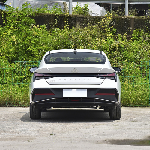 2023 Hyundai Elantra 1.5L CVT GLS