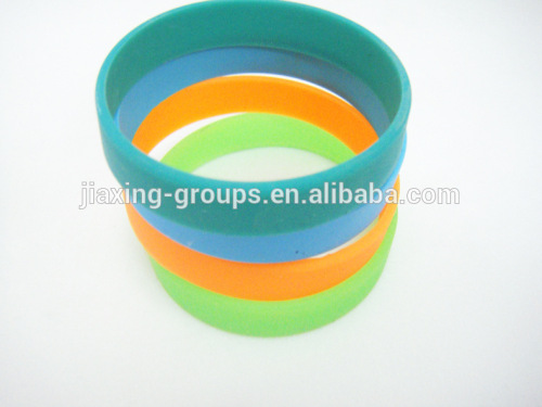 Wholesale custom logo print silicone rubber gps children bracelet