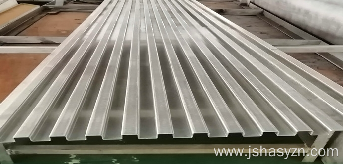 Cold bending equipment for shelf wave board