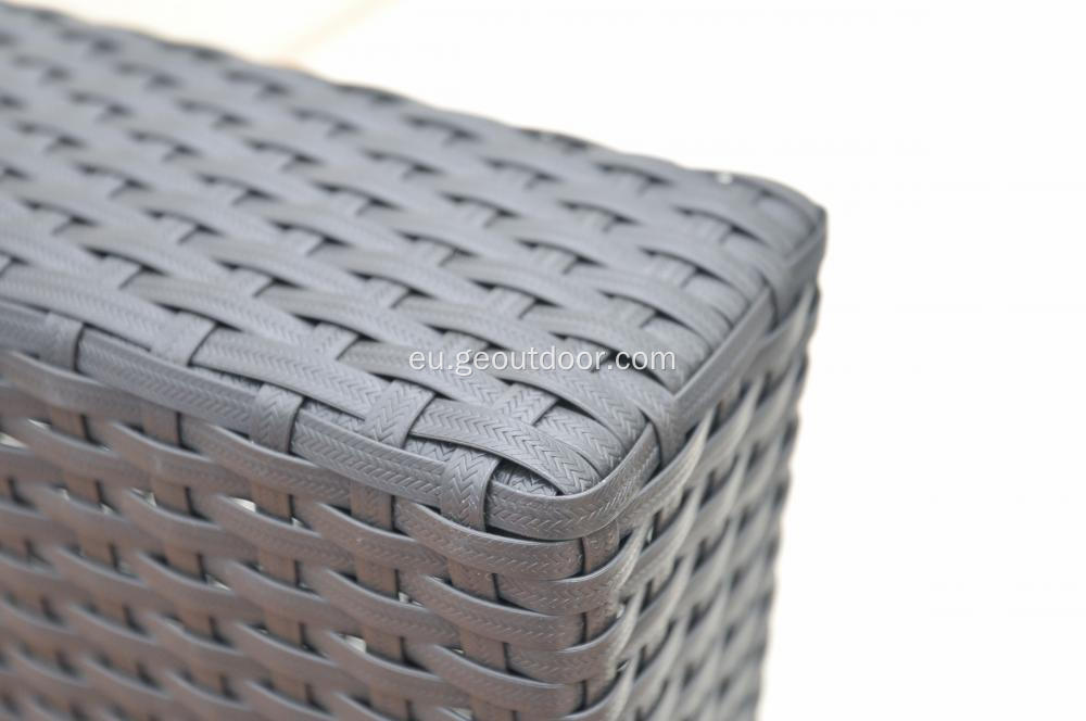 5pcs rattan eta aluminiozko sofa beltza