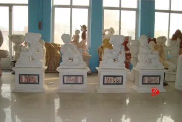 Western sitting angel figurines