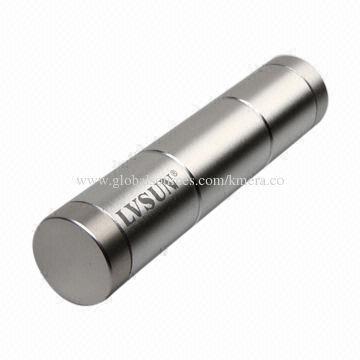 Power Bank with 2,600mAh Capacity, Portable and Changeable Aluminum Housing