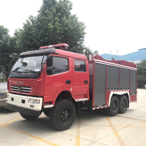 Camion de pompiers de forêt combinés de poudre sec