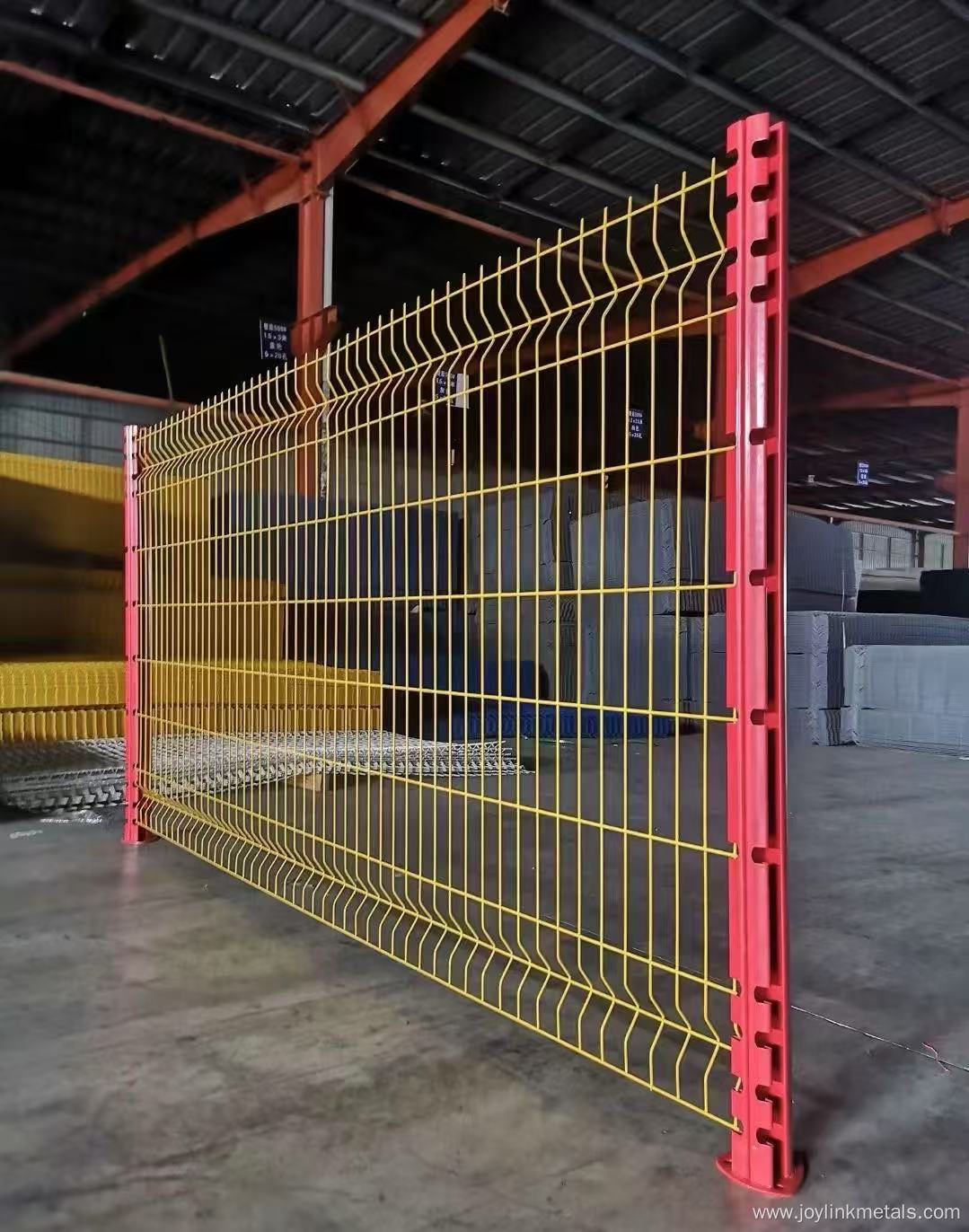 Pvc Coated Galvanized v Bend Curved 3d Fence