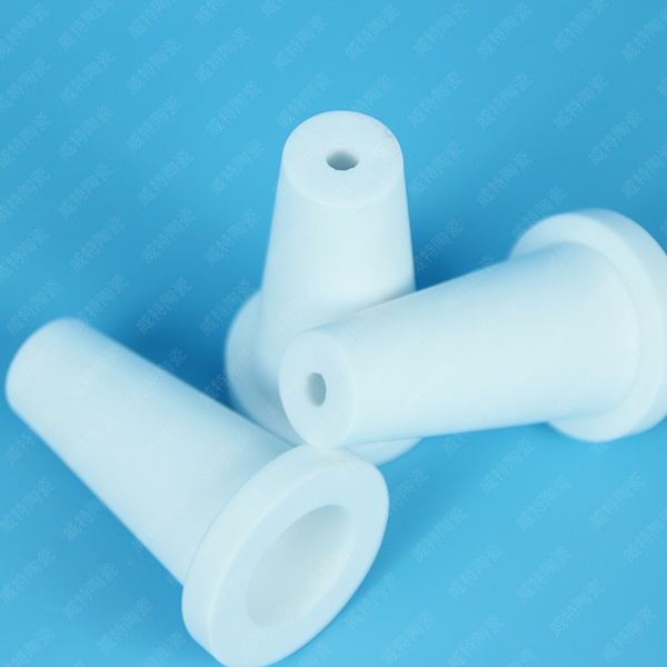 Ceramic nozzle