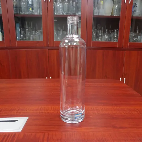 Screw cap high clear 75cl glass vodka bottle empty
