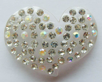 Heart-Shaped Acrylic Rhinestone Buckle