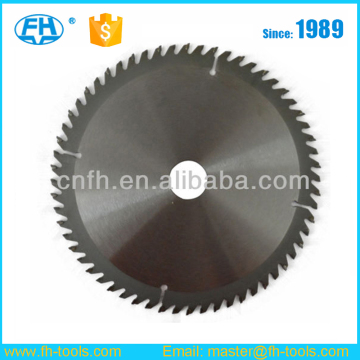 T.C.T Circular Saw Blade Cutting Wood