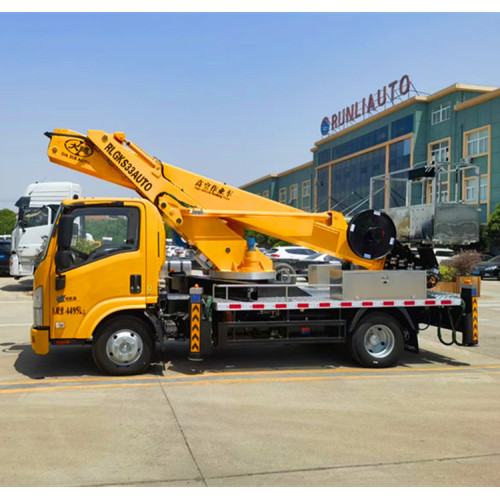 32 -метровая телескопическая воздушная транспортная машина Isuzu 32 метра