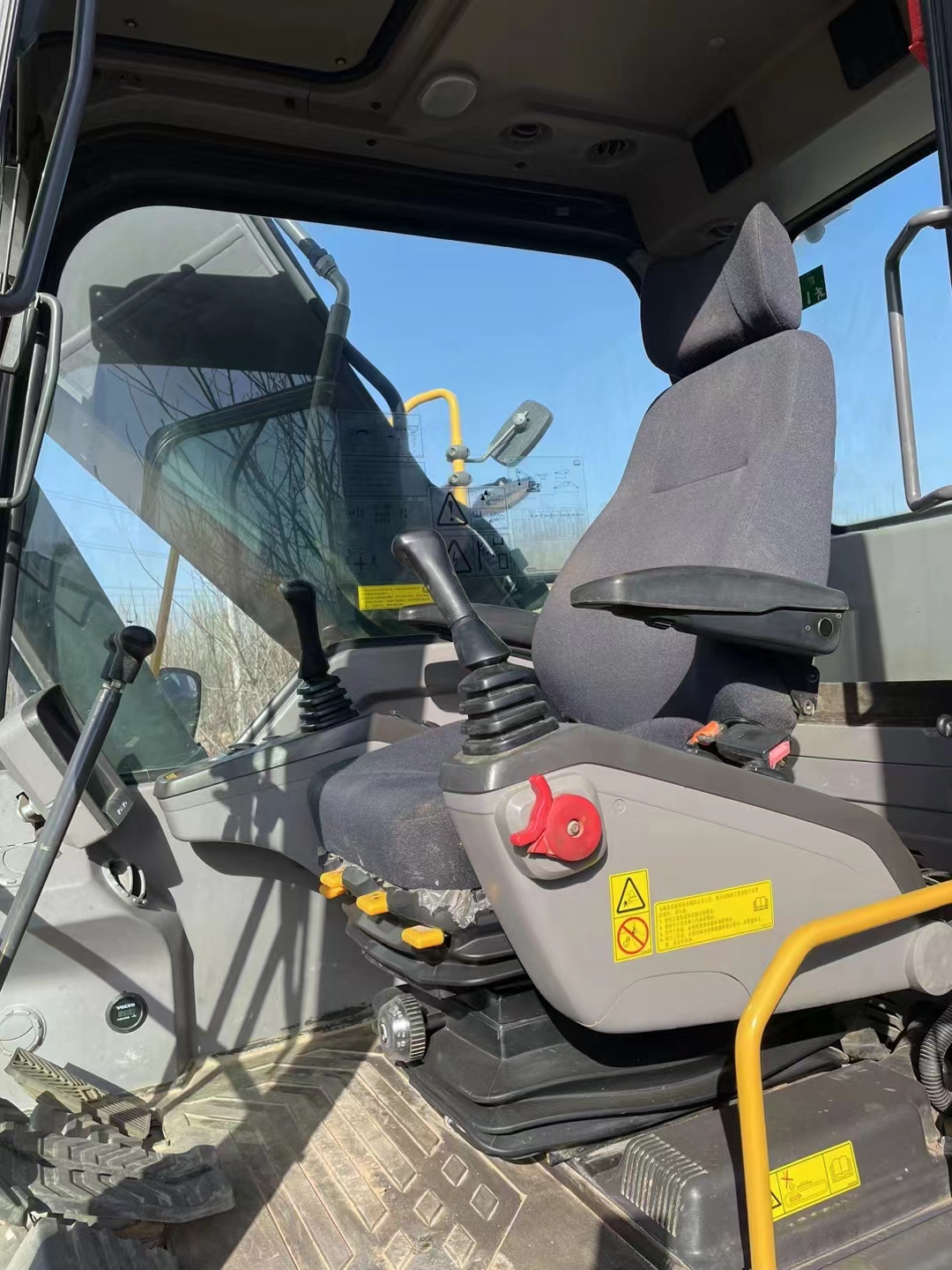 Used Volvo EC200 Excavator