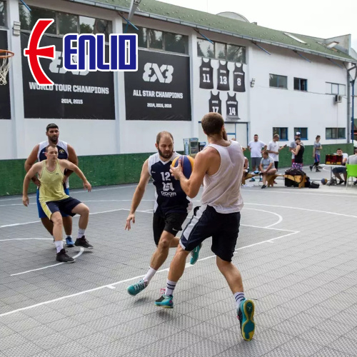 Sistema di corte di basket professionale.