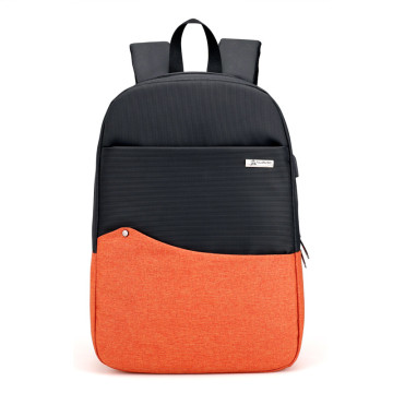 ผู้ชายมัลติฟังก์ชั่นกันน้ำ Laptop Travel Backpack