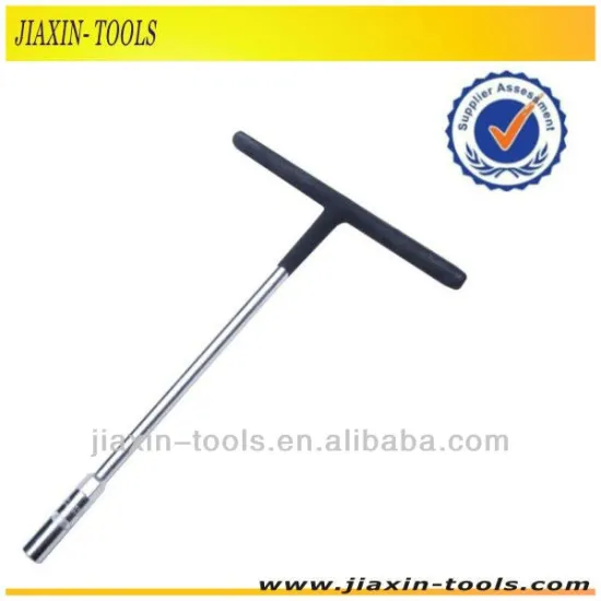 T quality wheel nut socket wrench with rubber handle