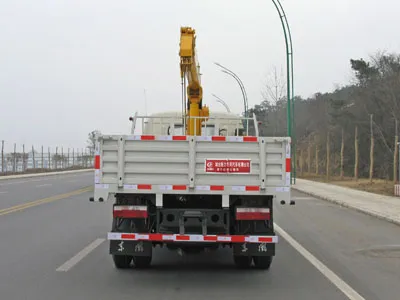 CLW mini telescopic crane truck with crane,lorry-mounted crane