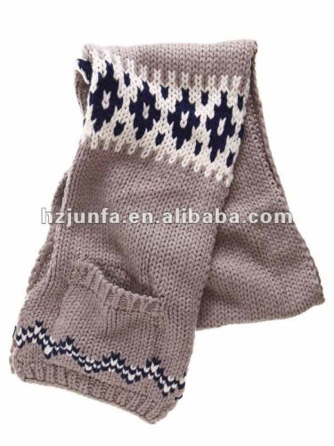 fashion pretty 100% acrylic jacquard simple knitted scarf with porkets