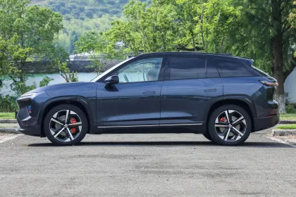 China Nio Wei Lai ES7 Luxury Mid-size SUV Electric Car