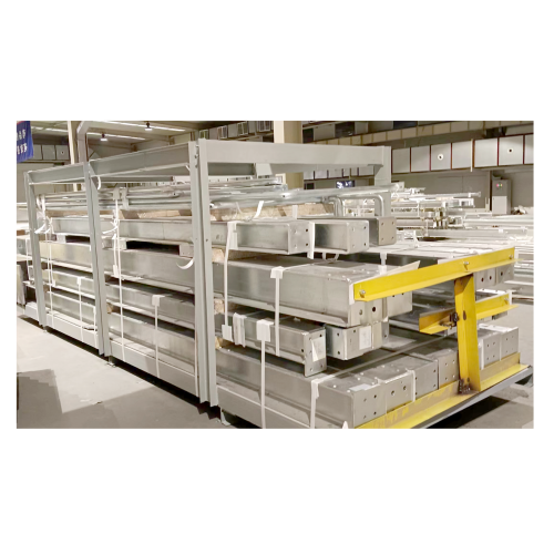 Проход и платформа звукового оборудования