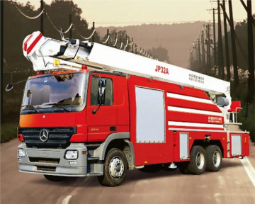 32 m water tower fire truck