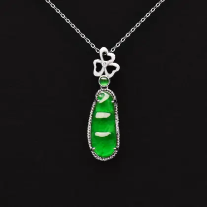 Imperial Green Jadeite Jade Yokohama Bean Pendant