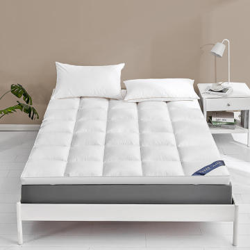 Best selling high quality luxury hotel mattress topper