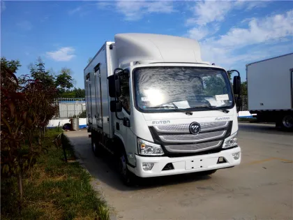 FOTON Aumark Refrigerated Light Truck with Cummins Engine