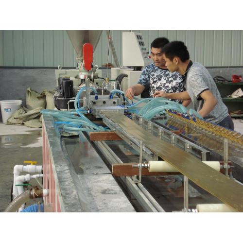 Decking Mesin Pembuat Produk Gabungan Plastik Kayu