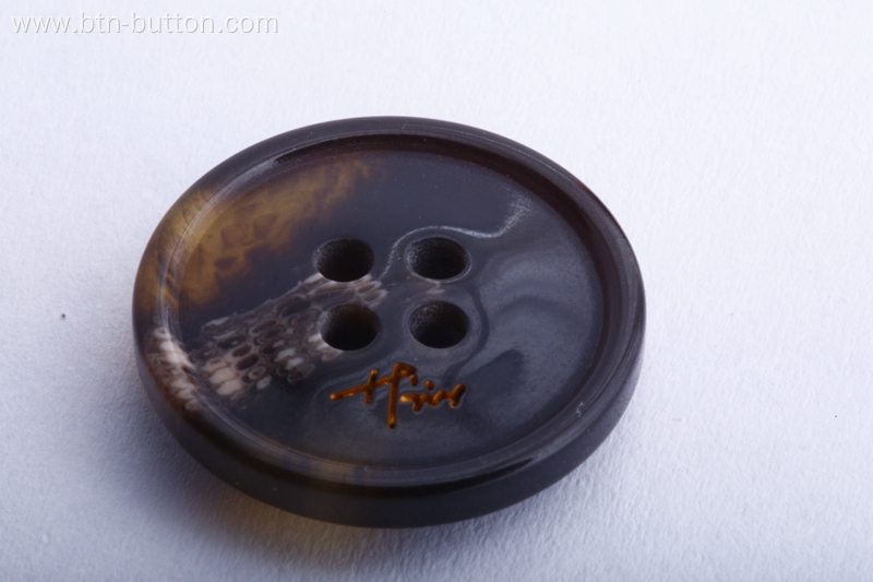 high quality imitation horn button