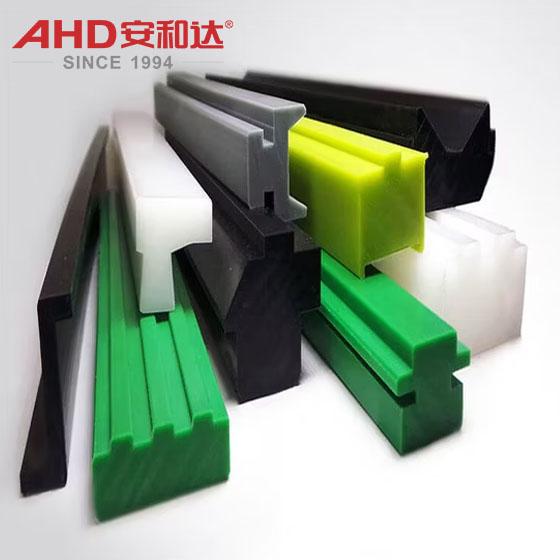 UHMW oil platform guide rail liner