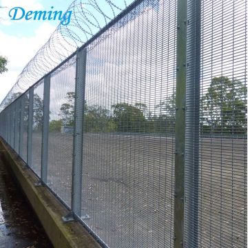 76.2*12.7mm Vinyl Coated 358 School Fence